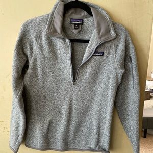 Women’s Patagonia Half Zip. Barely worn!
